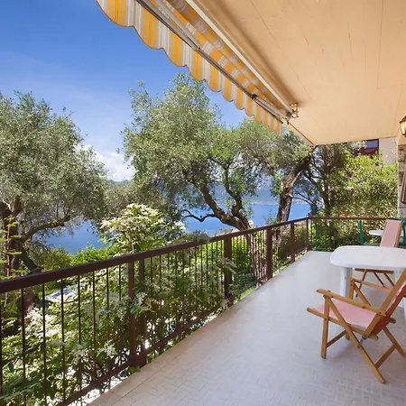 Appartement Andy-appartamento Con Vista Torri Del Benaco